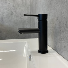 Смеситель для раковины Comforty FC018A-CMT, картридж 35 мм, черный матовый Смеситель для раковины Comforty FC018A-CMT, картридж 35 мм, черный матовый